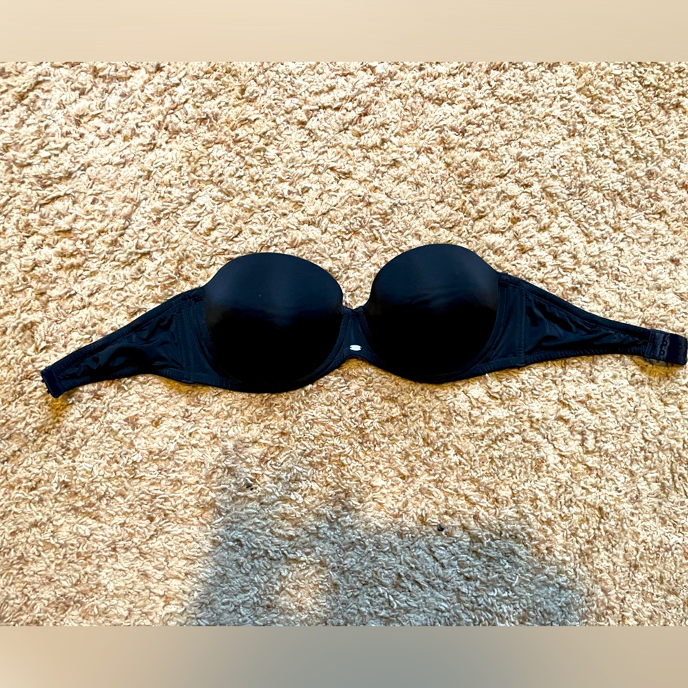 Calvin Klein black strapless bra 34c